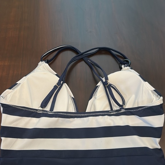 Navy Stripe V Neck Ruching Tummy Control One-Piece Swimsuit Size L NEW - Picture 7 of 16